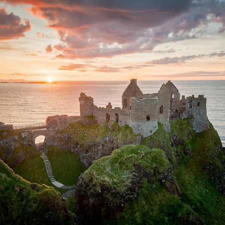 Port 56 Hotel Portstewart Ngoại thất bức ảnh